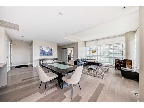 3701-1122 3 Street Se, Calgary, AB - Indoor Photo Showing Dining Room