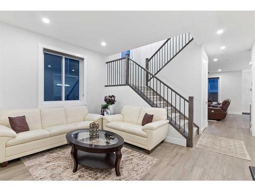 198 Kinniburgh Crescent, Chestermere, AB - Indoor Photo Showing Living Room