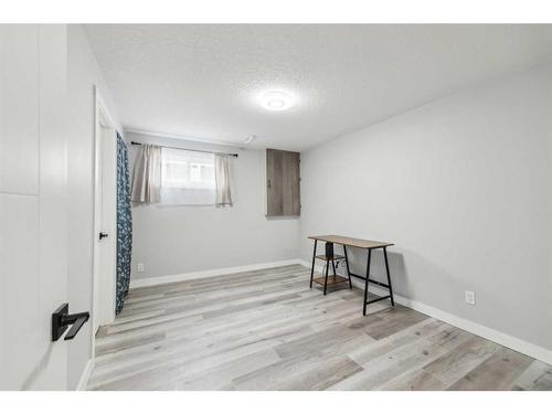 13 Erin Grove Place Se, Calgary, AB - Indoor Photo Showing Other Room