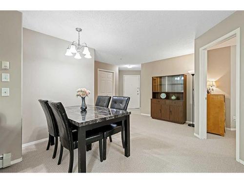 2118-16320 24 Street Sw, Calgary, AB - Indoor Photo Showing Dining Room