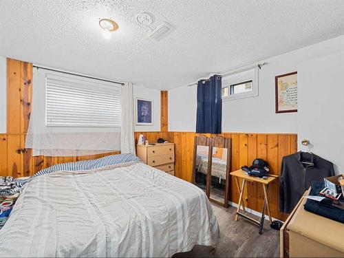 207 Fallswater Road Ne, Calgary, AB - Indoor Photo Showing Bedroom