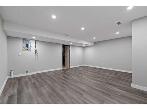 29 Sandpiper Link Nw, Calgary, AB - Indoor