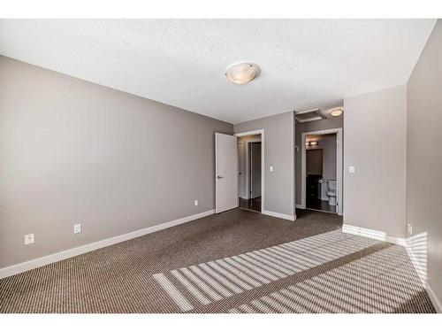 68 Chaparral Ridge Park Se, Calgary, AB - Indoor Photo Showing Other Room