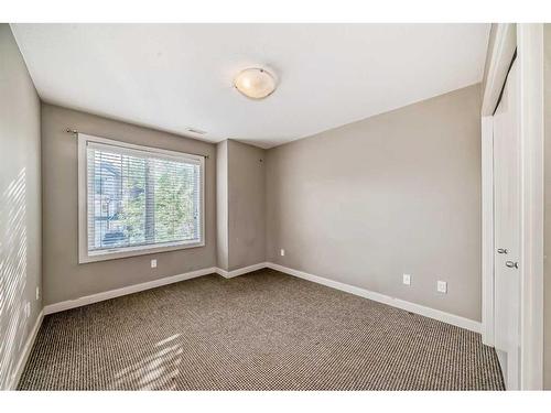 68 Chaparral Ridge Park Se, Calgary, AB - Indoor Photo Showing Other Room