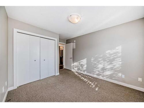 68 Chaparral Ridge Park Se, Calgary, AB - Indoor Photo Showing Other Room