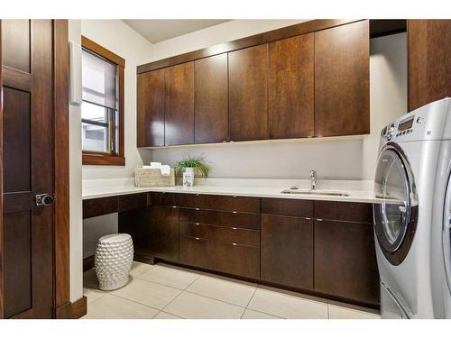 143 Leighton Lane, Rural Rocky View County, AB - Indoor Photo Showing Laundry Room