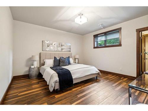 143 Leighton Lane, Rural Rocky View County, AB - Indoor Photo Showing Bedroom