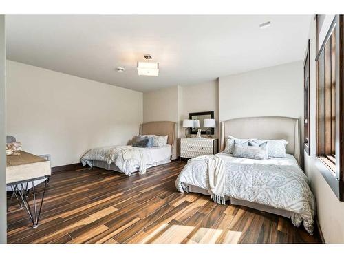 143 Leighton Lane, Rural Rocky View County, AB - Indoor Photo Showing Bedroom