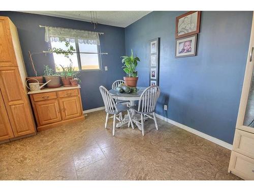 475044 Rge Rd 53 Road, Vermilion, AB - Indoor Photo Showing Dining Room