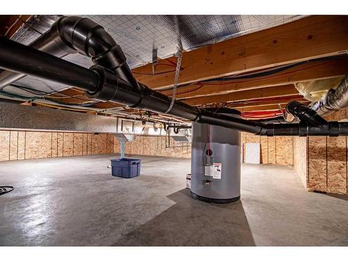 32 St George Way, Rochon Sands, AB - Indoor Photo Showing Basement