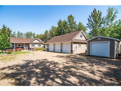 32 St George Way, Rochon Sands, AB - Outdoor