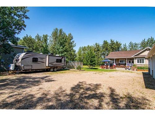 32 St George Way, Rochon Sands, AB - Outdoor