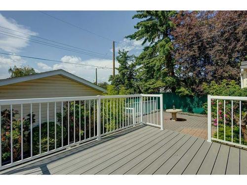 455 Queen Charlotte Drive Se, Calgary, AB - Outdoor With Deck Patio Veranda