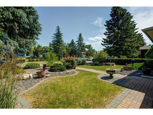 455 Queen Charlotte Drive Se, Calgary, AB - Outdoor