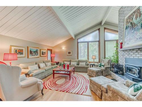 178125 240 Street West, Rural Foothills County, AB - Indoor Photo Showing Living Room With Fireplace