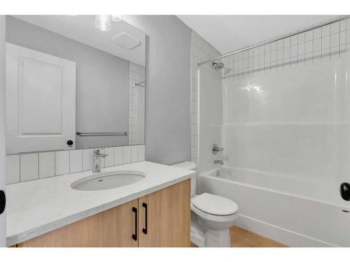 42 Savoy Landing Se, Calgary, AB - Indoor Photo Showing Bathroom