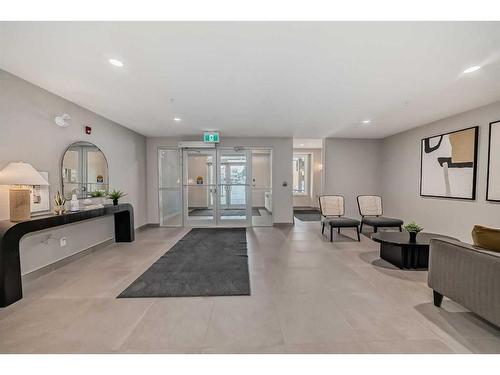 112-150 Shawnee Square Sw, Calgary, AB - Indoor