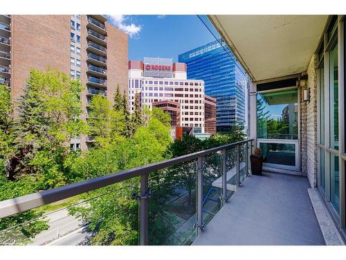 304-701 3 Avenue Sw, Calgary, AB - Outdoor With Balcony