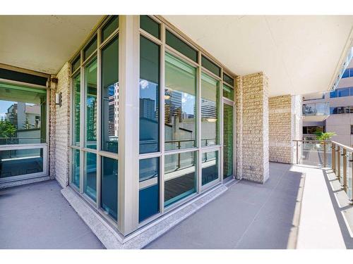 304-701 3 Avenue Sw, Calgary, AB - Outdoor With Balcony With Exterior