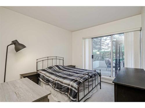 102-1108 6 Avenue Sw, Calgary, AB - Indoor Photo Showing Bedroom