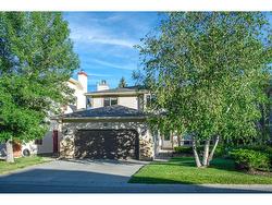 62 Edgebank Circle NW Calgary, AB T3A 4S4