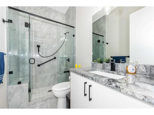 162 Kinniburgh Crescent, Chestermere, AB - Indoor Photo Showing Bathroom