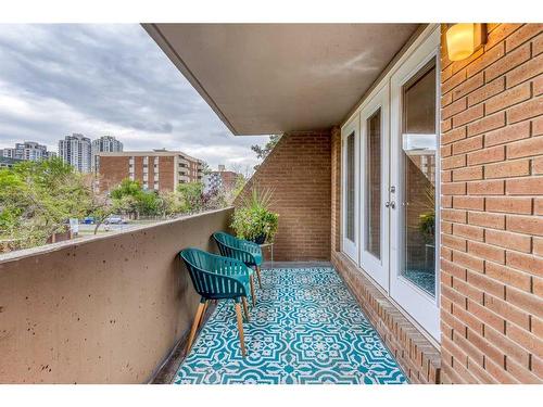 302-1309 14 Avenue Sw, Calgary, AB - Outdoor With Exterior