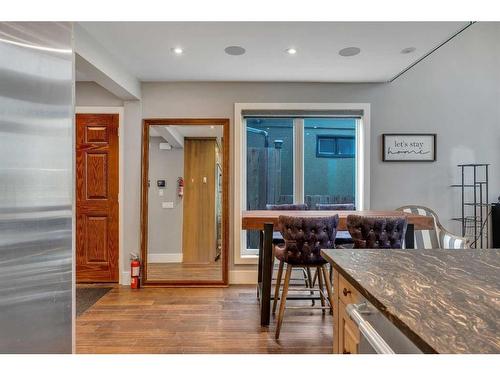 607 13A Street Ne, Calgary, AB - Indoor Photo Showing Dining Room