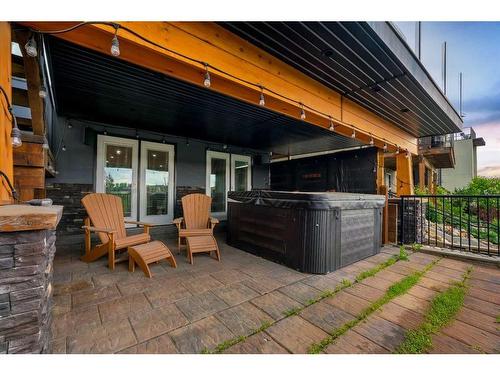 607 13A Street Ne, Calgary, AB - Outdoor With Deck Patio Veranda With Exterior