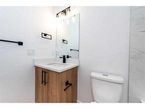 134 Martinbrook Road Ne, Calgary, AB - Indoor Photo Showing Bathroom