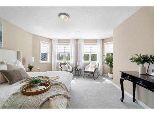 405-417 3 Avenue Ne, Calgary, AB - Indoor Photo Showing Bedroom