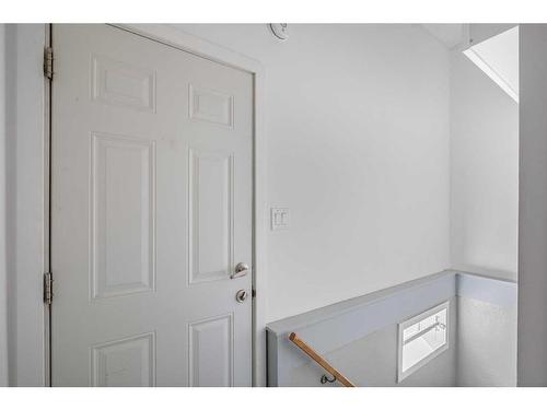 1953 Cottonwood Crescent Se, Calgary, AB - Indoor Photo Showing Other Room