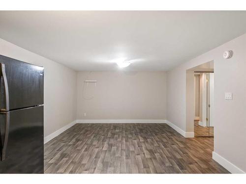 1953 Cottonwood Crescent Se, Calgary, AB - Indoor Photo Showing Other Room