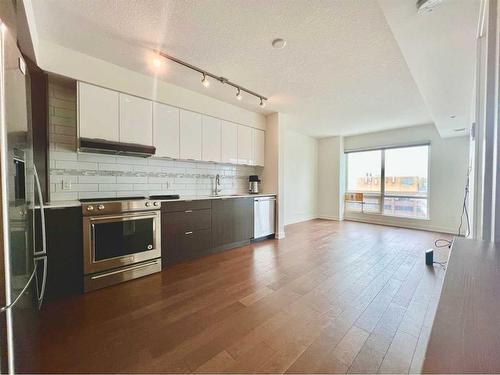 1404-930 6 Avenue Sw, Calgary, AB - Indoor Photo Showing Kitchen