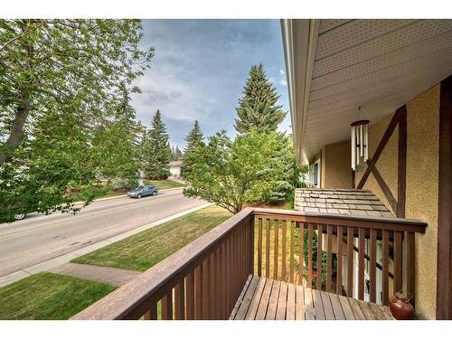 7336 Silver Mead Road Nw, Calgary, AB - Outdoor