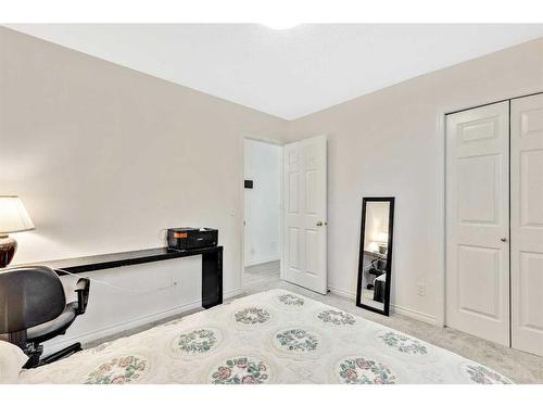 228 Willowbrook Close Nw, Airdrie, AB - Indoor Photo Showing Other Room