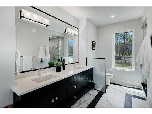 10-274172 112 Street West, Rural Foothills County, AB - Indoor Photo Showing Bathroom