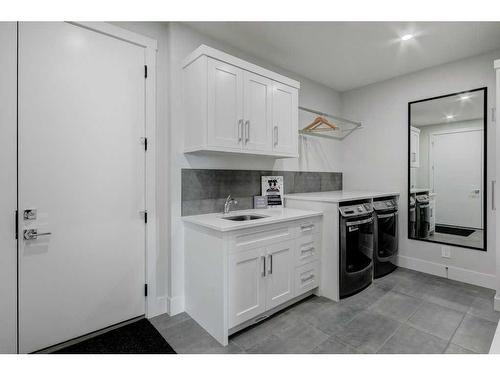 10-274172 112 Street West, Rural Foothills County, AB - Indoor Photo Showing Laundry Room