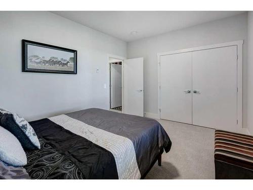 10-274172 112 Street West, Rural Foothills County, AB - Indoor Photo Showing Bedroom