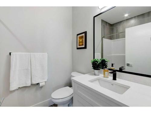 10-274172 112 Street West, Rural Foothills County, AB - Indoor Photo Showing Bathroom