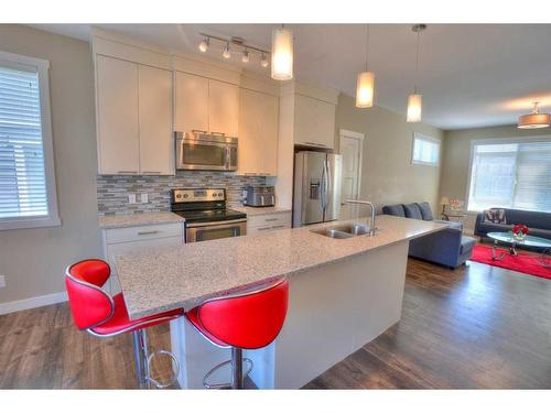 1617 Symons Valley Parkway Nw, Calgary, AB - Indoor Photo Showing Kitchen With Double Sink With Upgraded Kitchen