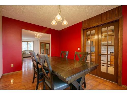 88 Macewan Glen Drive Nw, Calgary, AB - Indoor Photo Showing Dining Room