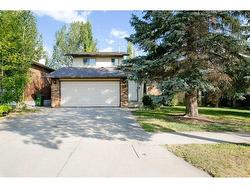 88 Macewan Glen Drive NW Calgary, AB T3K 2C5