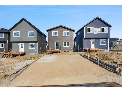 109 Marmot Walk Nw, Calgary, AB - Outdoor