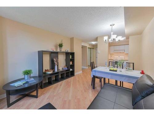 502-128 2 Avenue Se, Calgary, AB - Indoor