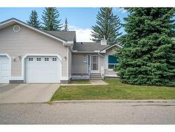 100 Deer Ridge Close SE Calgary, AB T2J 7C2