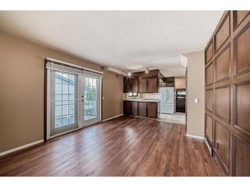 307 Whiteridge Crescent Ne, Calgary, AB - Indoor Photo Showing Other Room