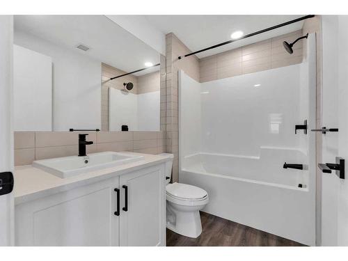 2215-350 Livingston Common Ne, Calgary, AB - Indoor Photo Showing Bathroom