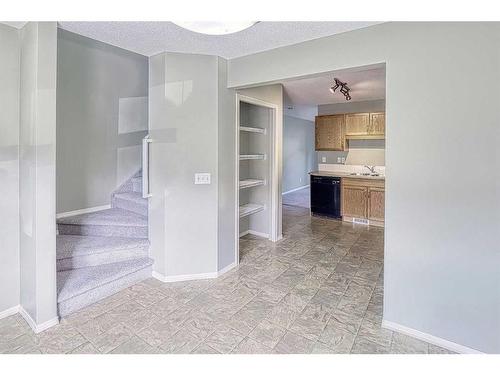 146 Saddlebrook Point Ne, Calgary, AB - Indoor