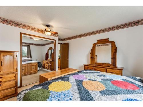 31 Tararidge Court Ne, Calgary, AB - Indoor Photo Showing Bedroom